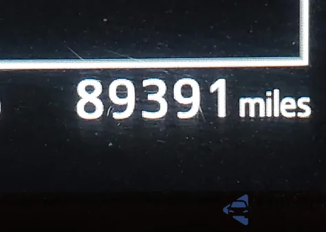 2016 Toyota Rav4 Xle z USA, uszkodzony, nr VIN JTMRFREV3GJ060325